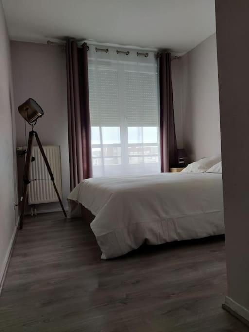 Apartmán App 5 Pers, Parking, 3Mn Rer A, 40 Mn Du Centre De Paris, Cergy Le Haut Exteriér fotografie