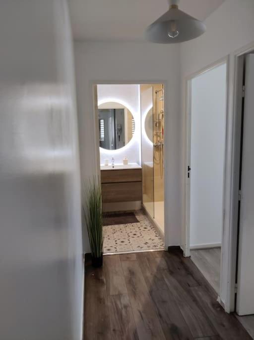 Apartmán App 5 Pers, Parking, 3Mn Rer A, 40 Mn Du Centre De Paris, Cergy Le Haut Exteriér fotografie