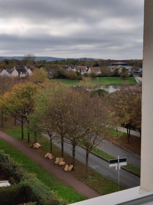 Apartmán App 5 Pers, Parking, 3Mn Rer A, 40 Mn Du Centre De Paris, Cergy Le Haut Exteriér fotografie