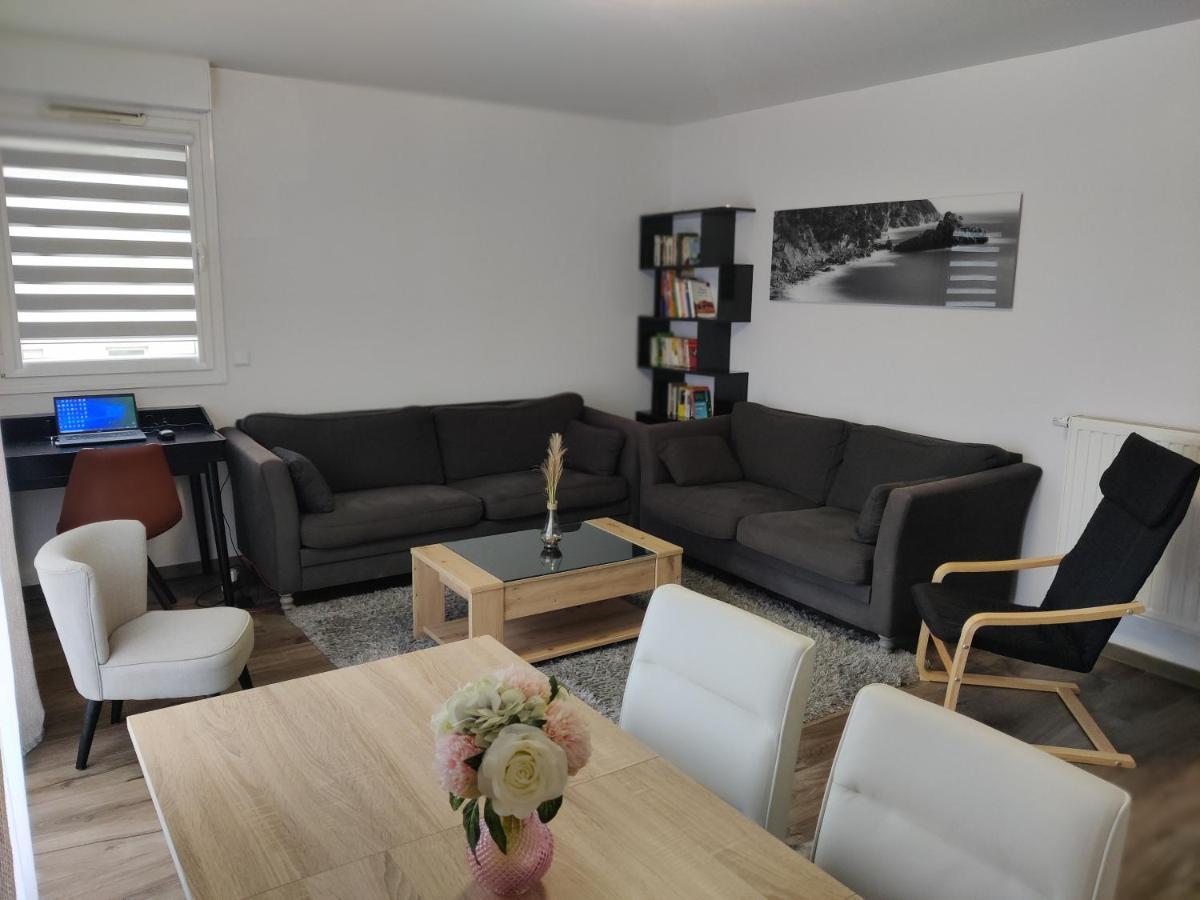 Apartmán App 5 Pers, Parking, 3Mn Rer A, 40 Mn Du Centre De Paris, Cergy Le Haut Exteriér fotografie